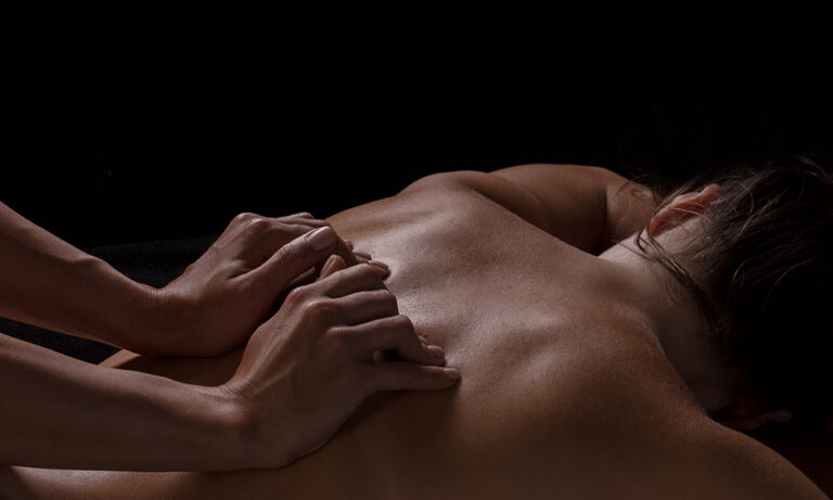 Aisha Massage London’s Adult Massage: Enhancing Connection and Pleasure